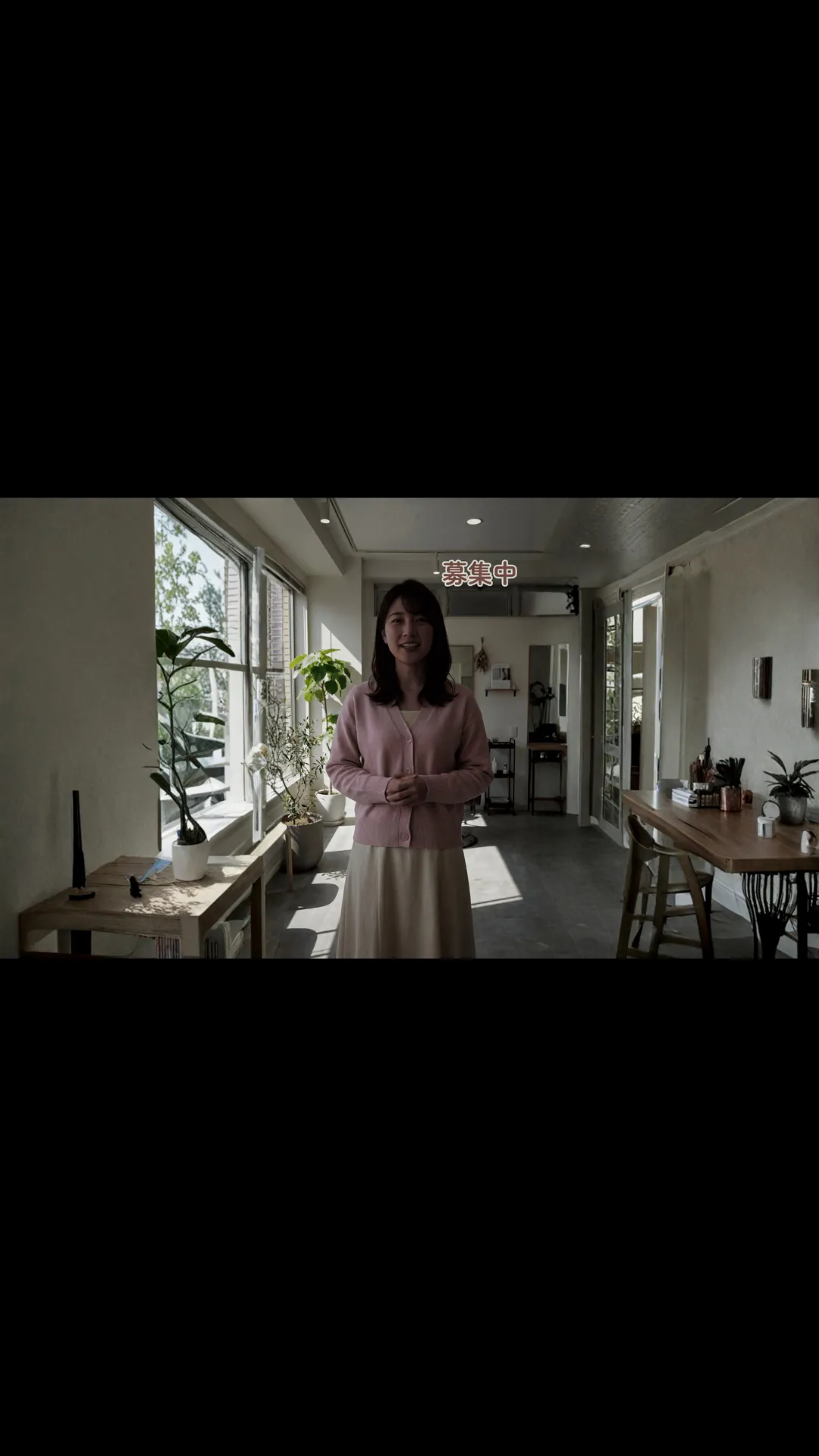 悪い例: 暗いバックヤード